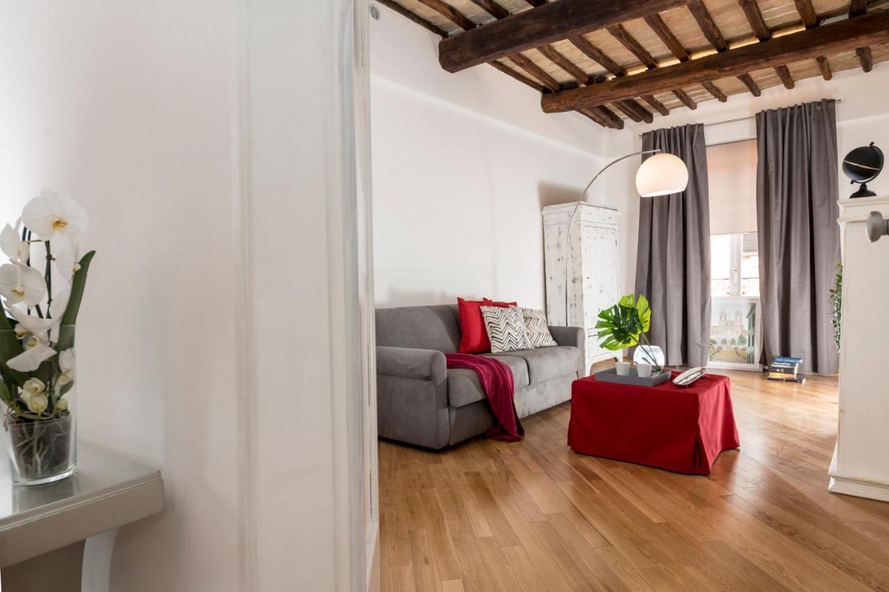 Downtown_blossom With Small Terrace Apartamento Roma